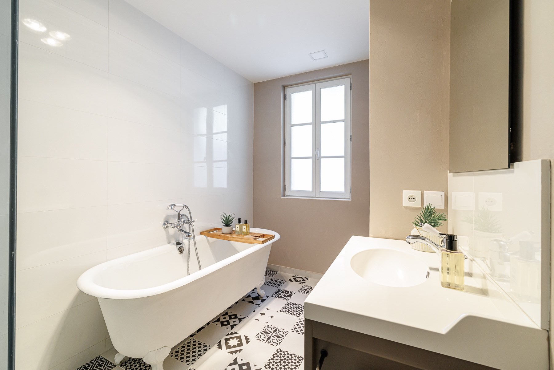  Vence stone house with panoramic sea views and development potential near Nice … - 物件實景