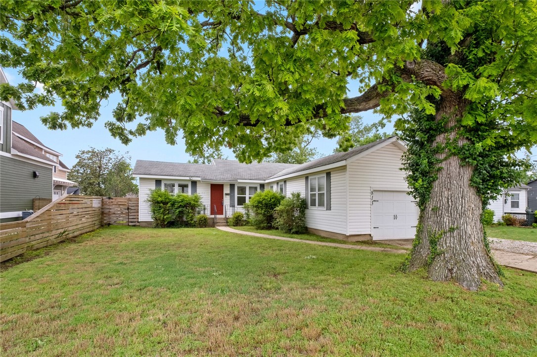 Bentonville, Arkansas, 72712, United States, 2 Bedrooms Bedrooms, ,1 BathroomBathrooms,Residential,For Sale,1793359