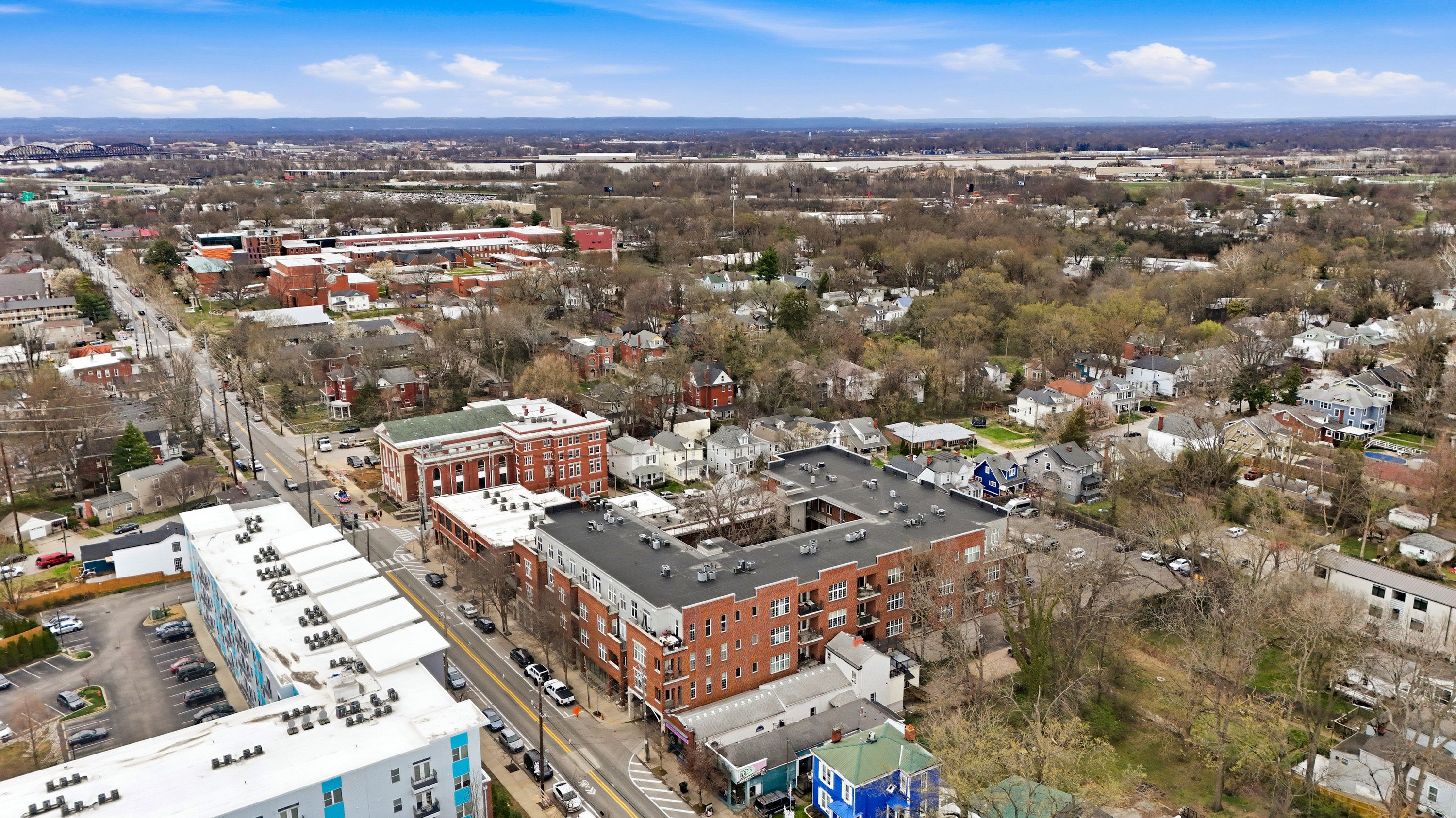  2011 Frankfort Avenue 303, Louisville, KY 40206 - 物件實景