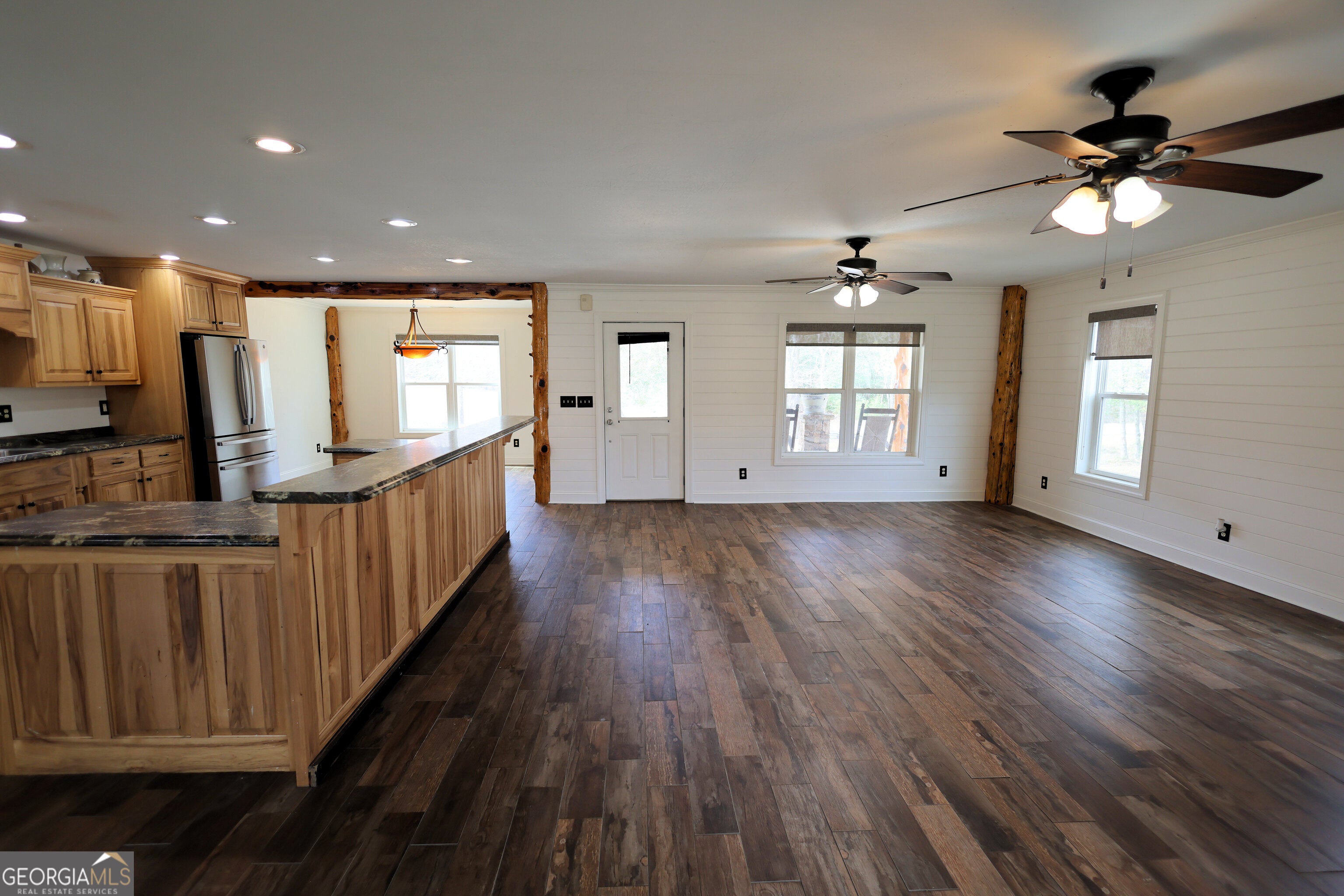 Tiger, Georgia, 30576, United States, 4 Bedrooms Bedrooms, ,3 BathroomsBathrooms,Residential,For Sale,1859073