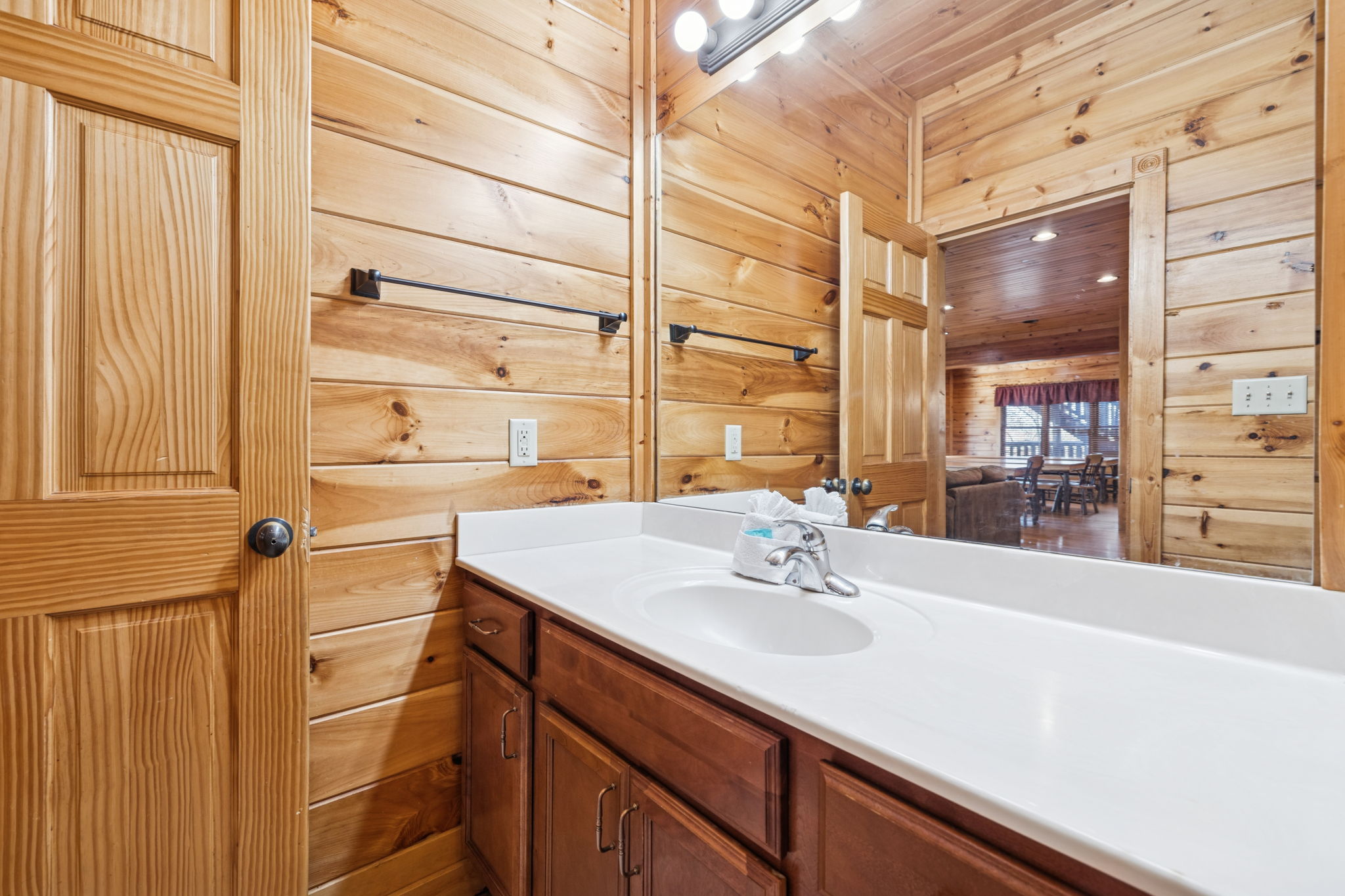 Gatlinburg, Tennessee, 37738, United States, 9 Bedrooms Bedrooms, ,9 BathroomsBathrooms,Residential,For Sale,1996380