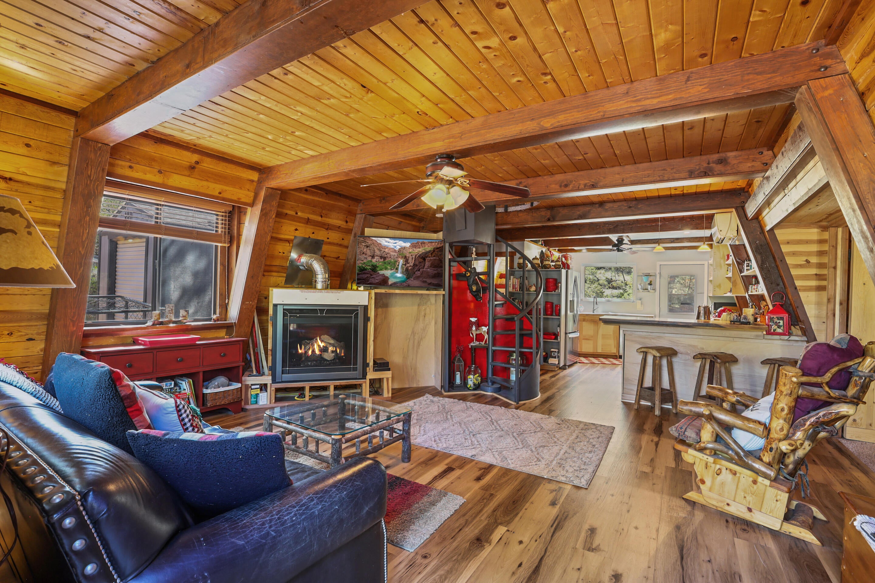 Pine, Arizona, 85544, United States, 2 Bedrooms Bedrooms, ,1 BathroomBathrooms,Residential,For Sale,1819700