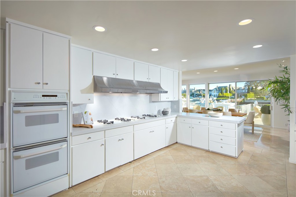 Newport Beach, California, 92660, United States, 8 Bedrooms Bedrooms, ,2 BathroomsBathrooms,Residential,For Sale,1877447