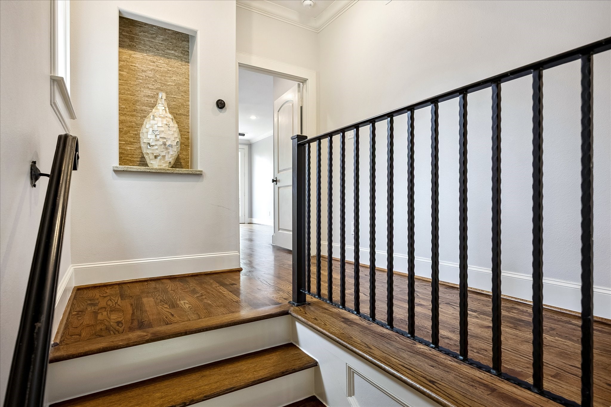  415 Reinerman Street B - 物件實景