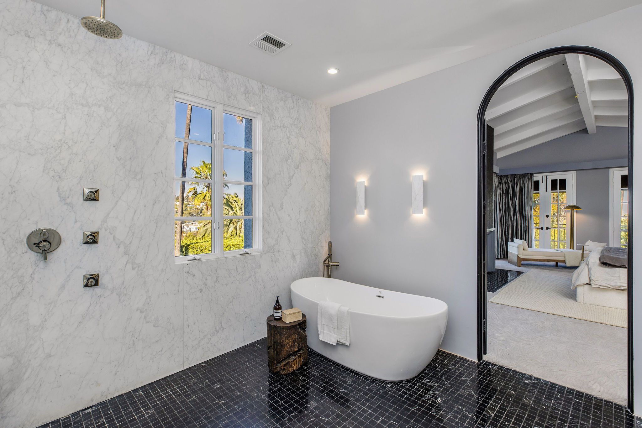  Romantic Spanish Retreat in Whitley Heights - 物件實景
