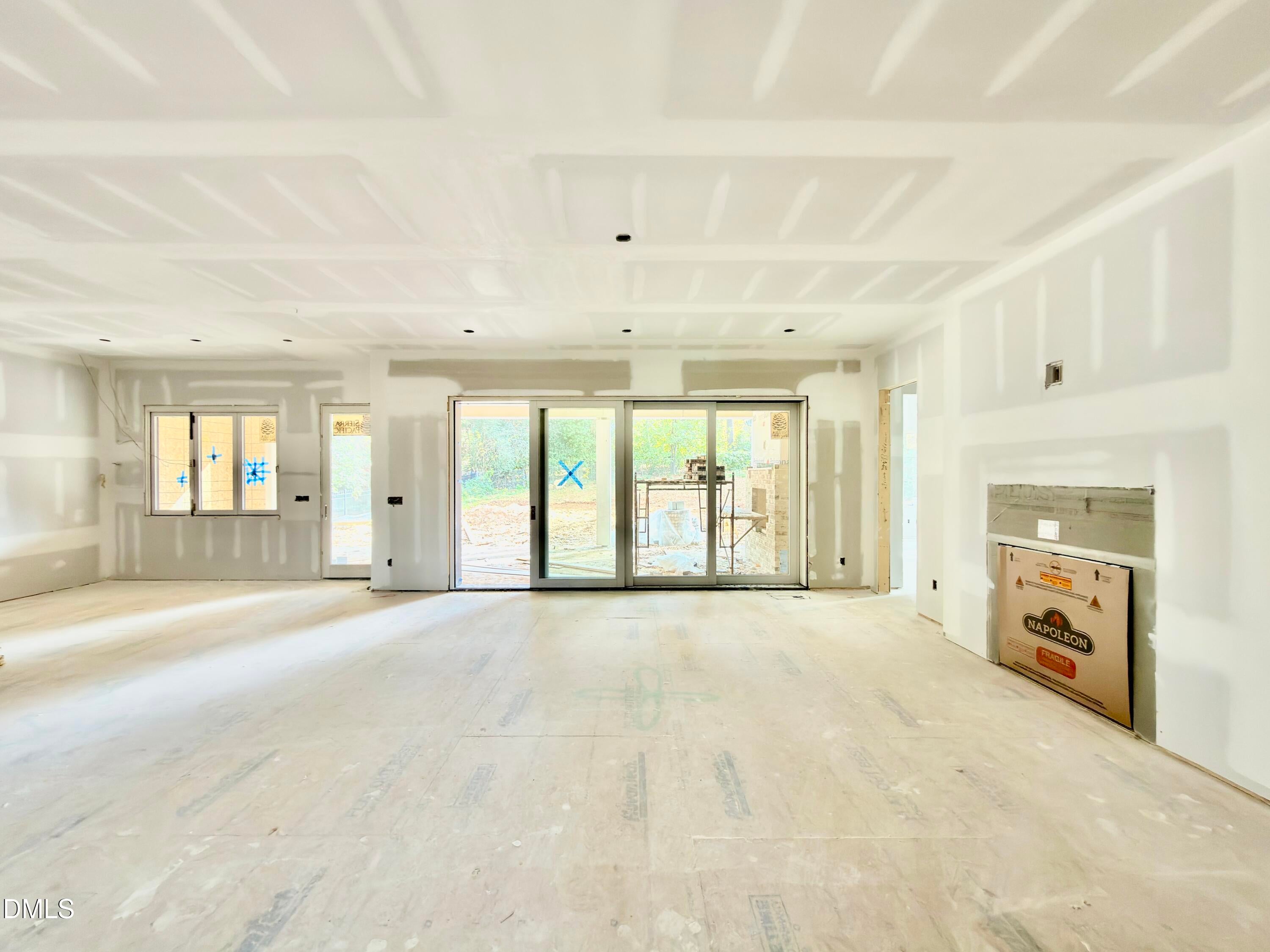 Raleigh, North Carolina, 27608, United States, 4 Bedrooms Bedrooms, ,6 BathroomsBathrooms,Residential,For Sale,1988275