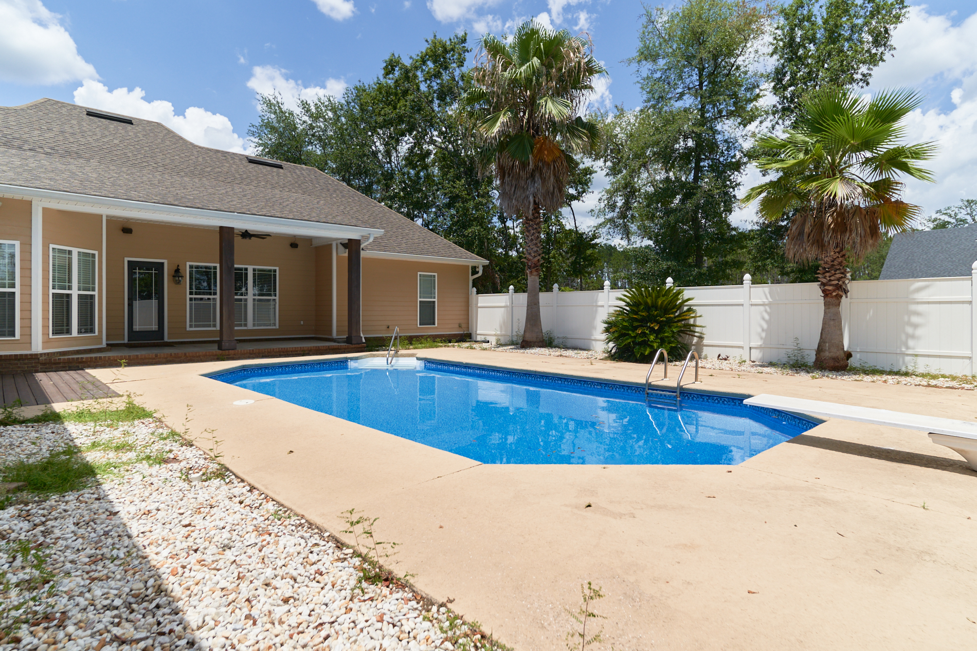 Lake Park, Georgia, 31636, United States, 5 Bedrooms Bedrooms, ,4 BathroomsBathrooms,Residential,For Sale,2008152