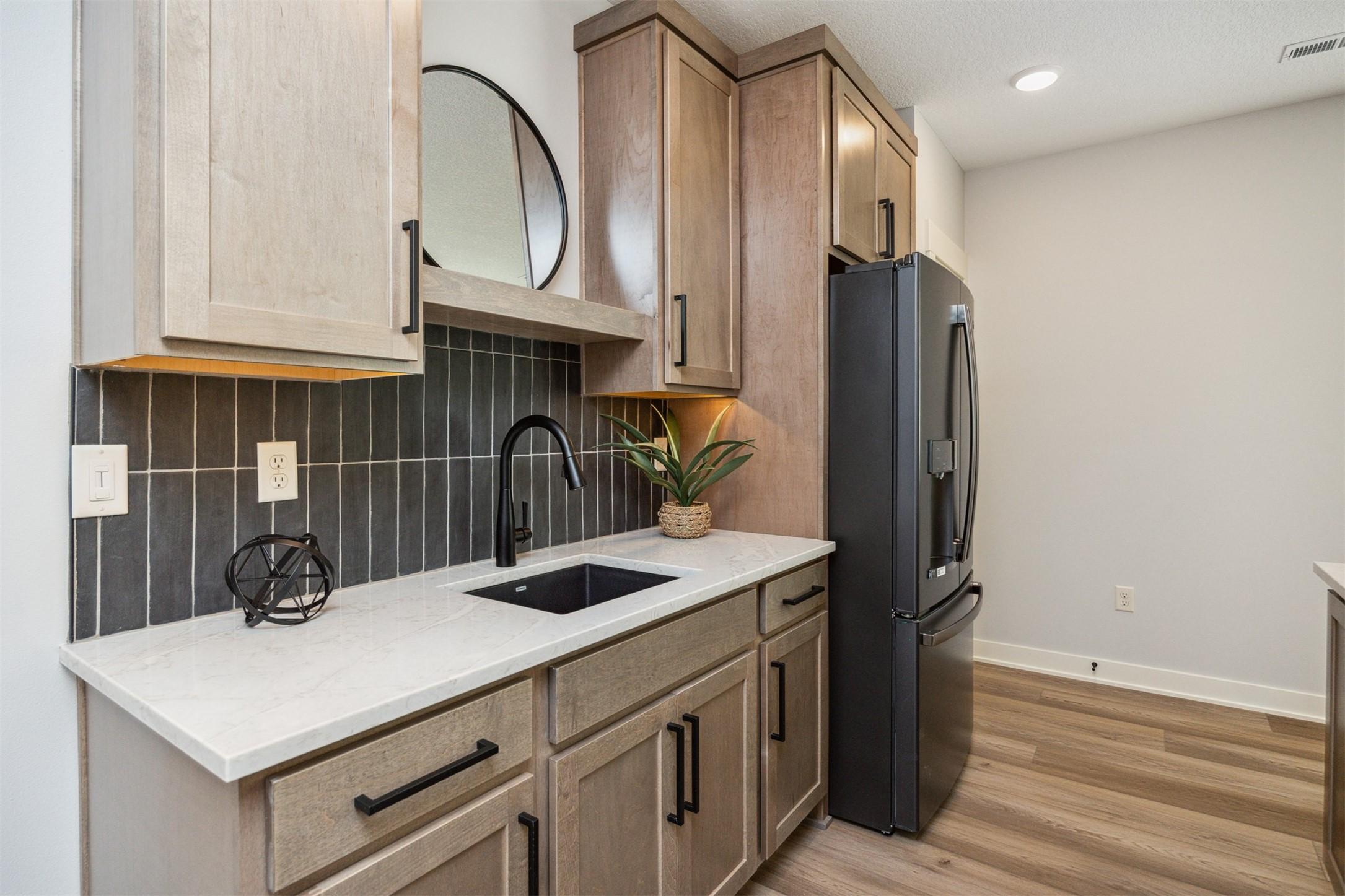 Clive, Iowa, 50325, United States, 4 Bedrooms Bedrooms, ,3 BathroomsBathrooms,Residential,For Sale,1977212