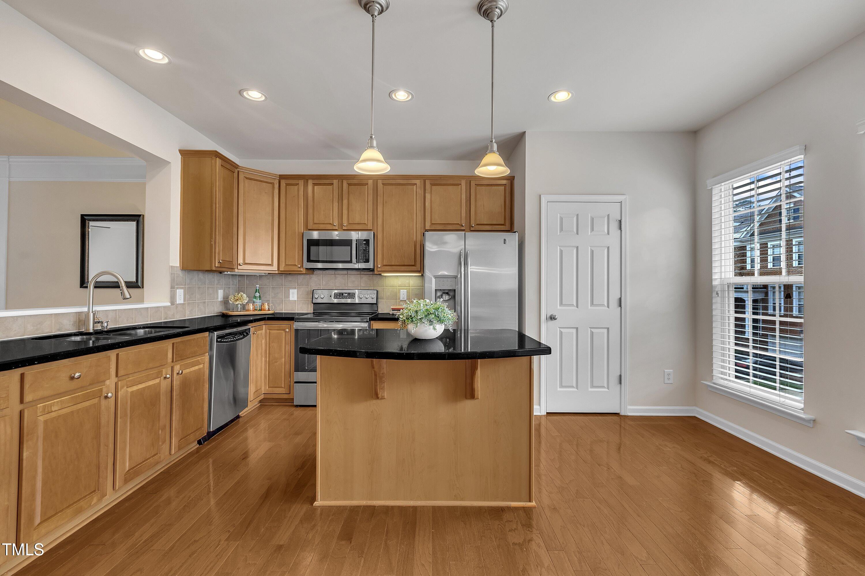 Raleigh, North Carolina, 27612, United States, 3 Bedrooms Bedrooms, ,4 BathroomsBathrooms,Residential,For Sale,1932612