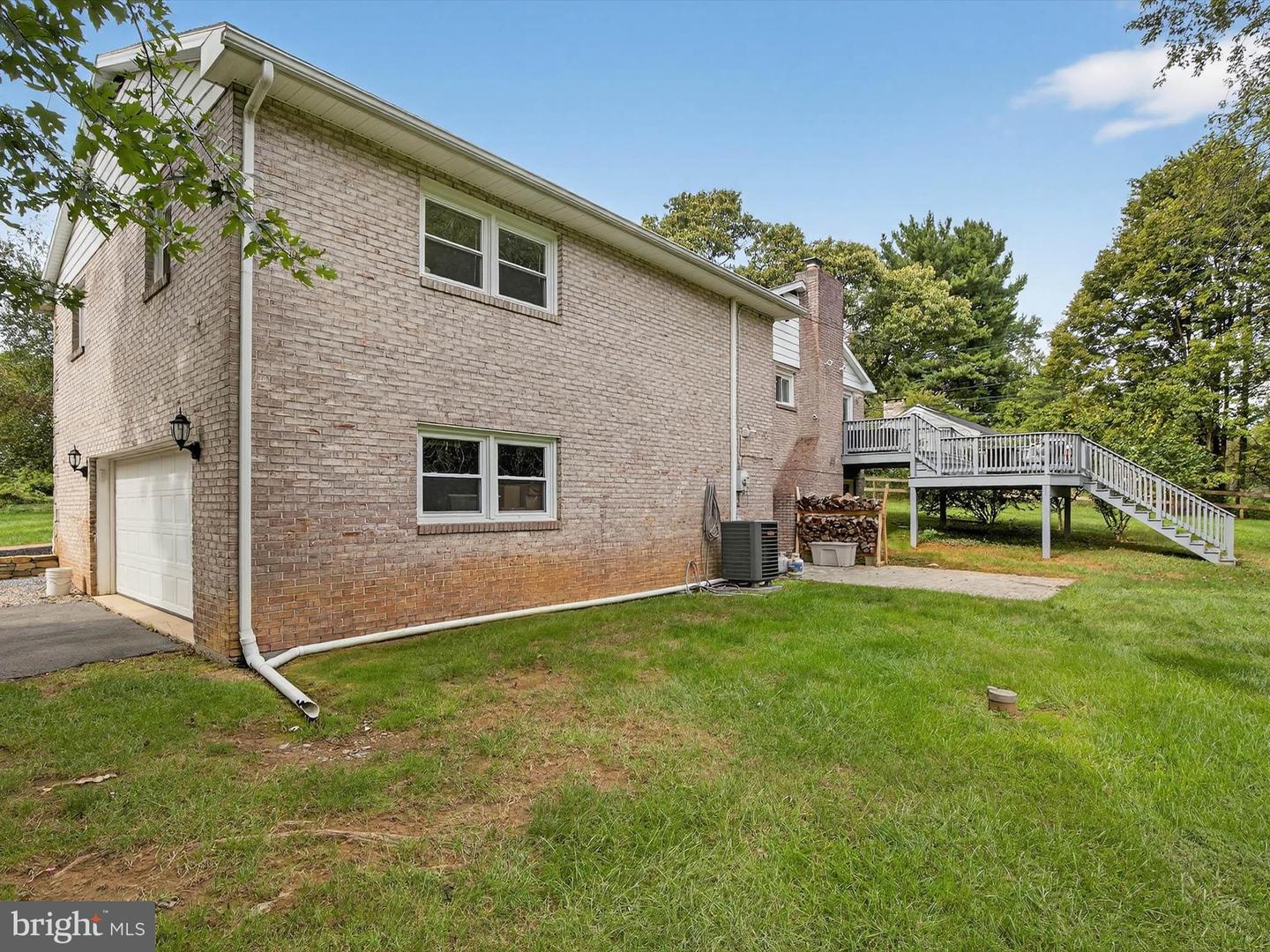 Lancaster, Pennsylvania, 17601, United States, 4 Bedrooms Bedrooms, ,3 BathroomsBathrooms,Residential,For Sale,2003108