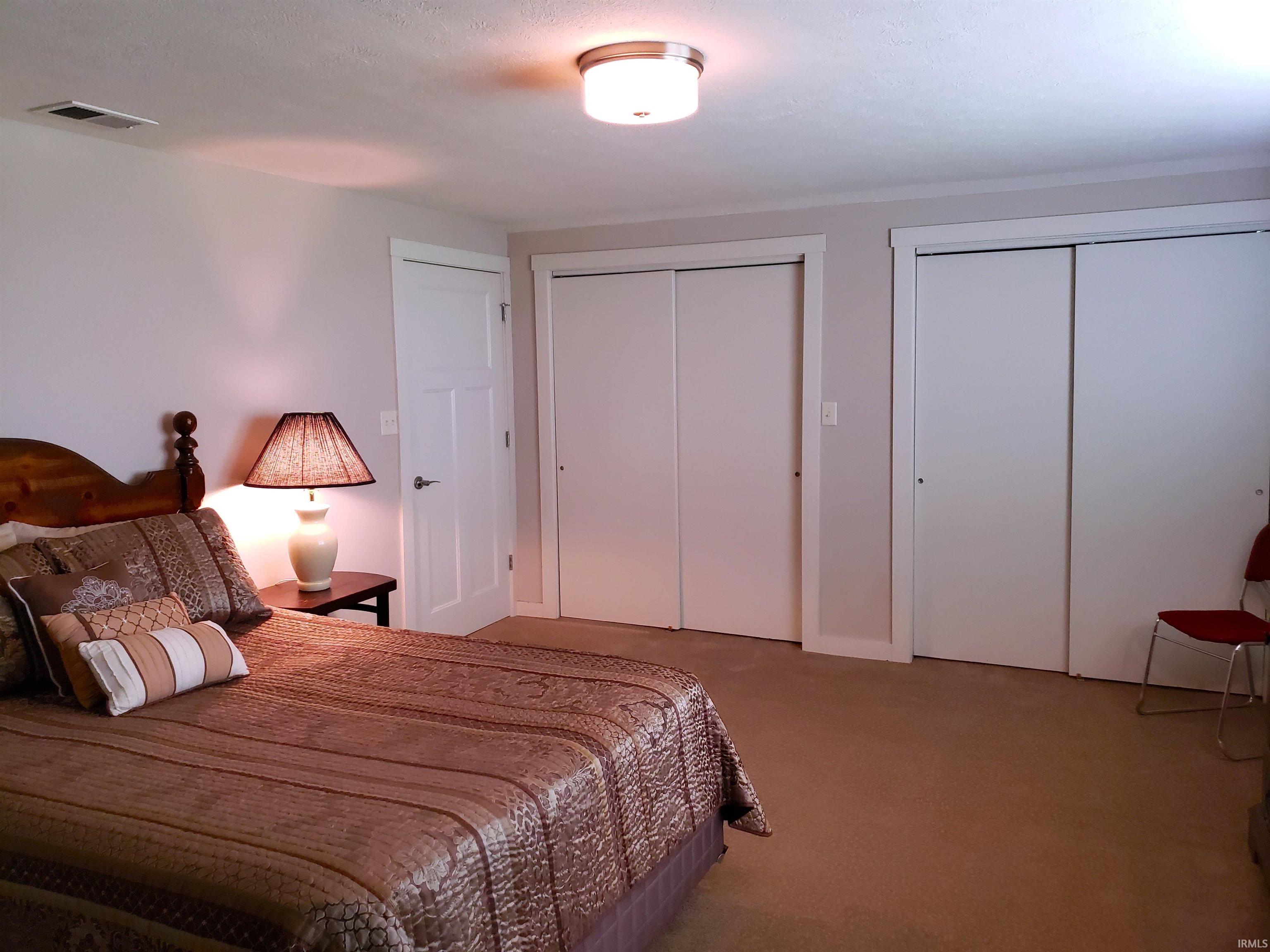 Bloomington, Indiana, 47408, United States, 2 Bedrooms Bedrooms, ,5 BathroomsBathrooms,Residential,For Sale,2009264