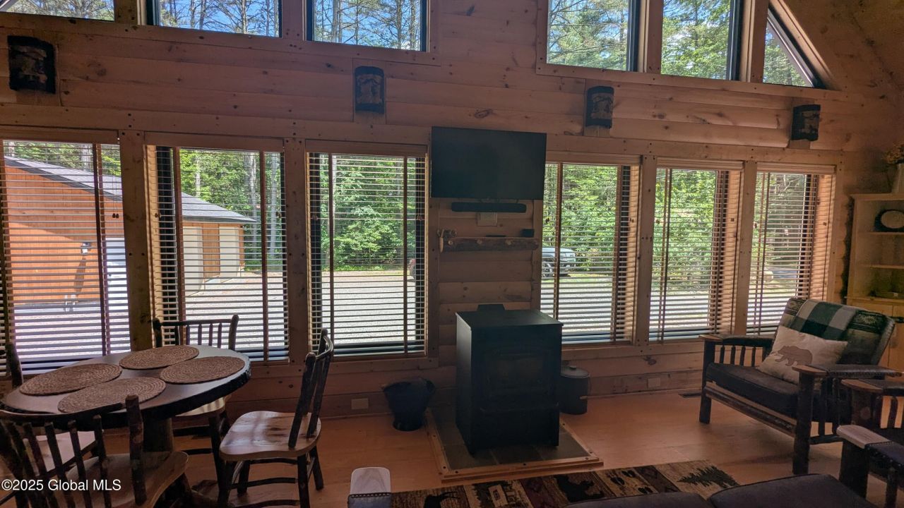 Gloversville, New York, 12078, United States, 2 Bedrooms Bedrooms, ,1 BathroomBathrooms,Residential,For Sale,1876319