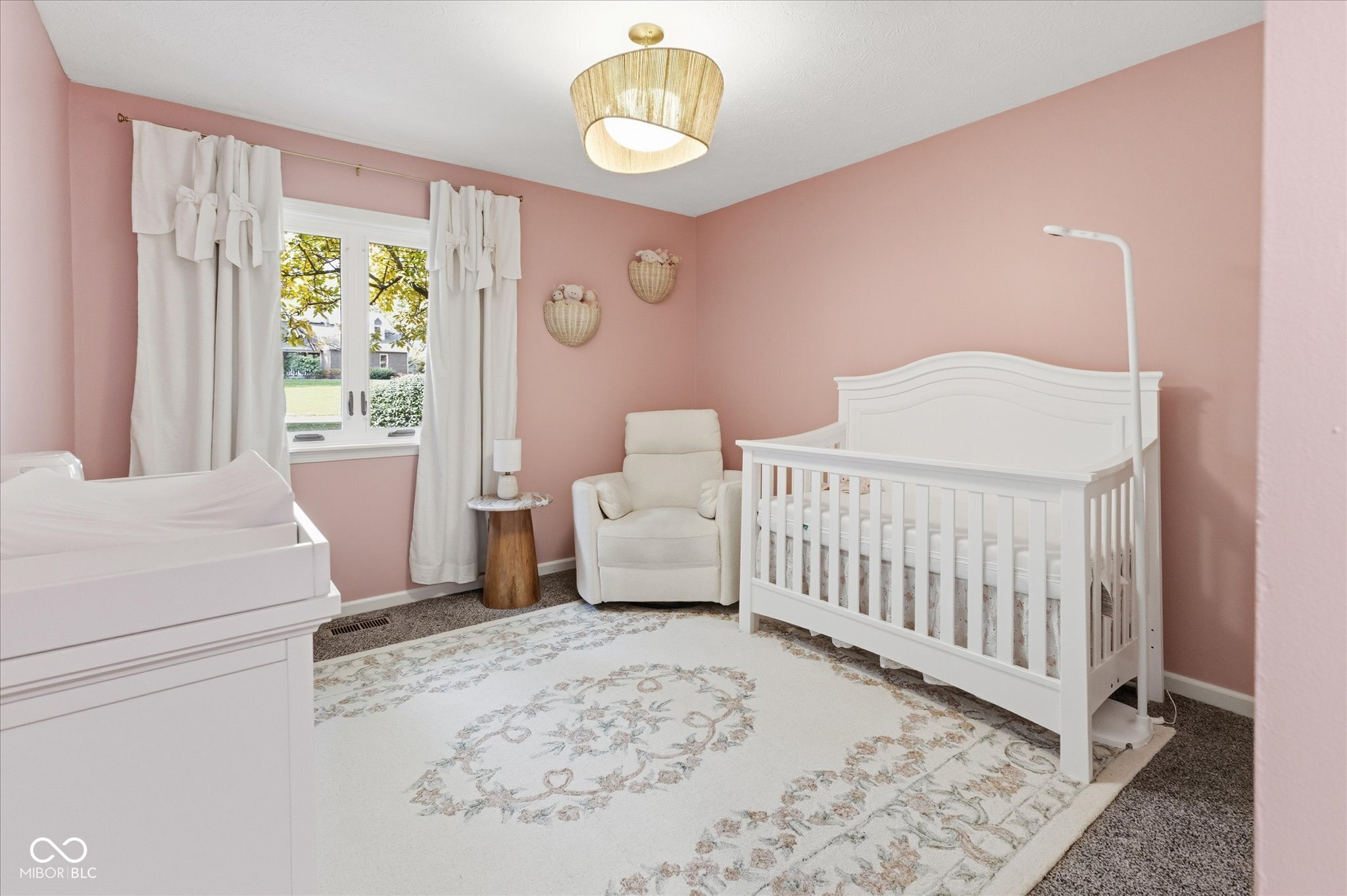 Noblesville, Indiana, 46062, United States, 4 Bedrooms Bedrooms, ,2 BathroomsBathrooms,Residential,For Sale,1987022