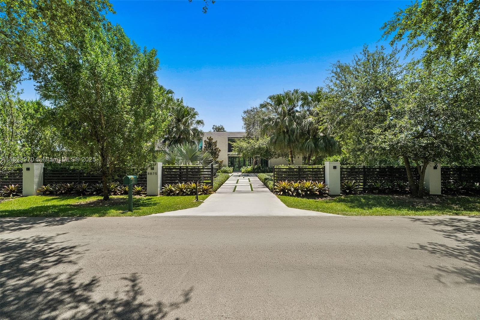 Pinecrest, Florida, 33156, United States, 7 Bedrooms Bedrooms, ,9 BathroomsBathrooms,Residential,For Sale,1885152