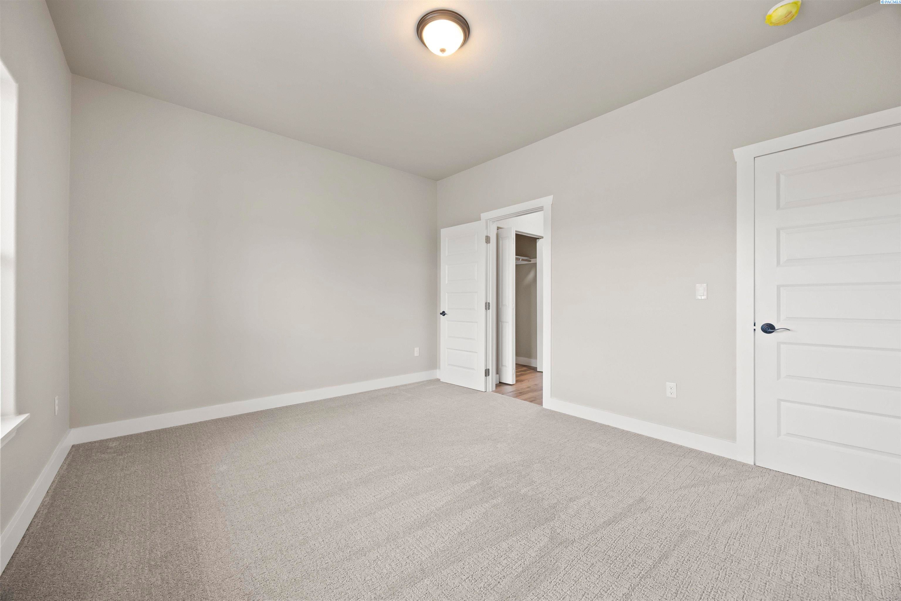 Prosser, Washington, 99350, United States, 3 Bedrooms Bedrooms, ,2 BathroomsBathrooms,Residential,For Sale,2027439