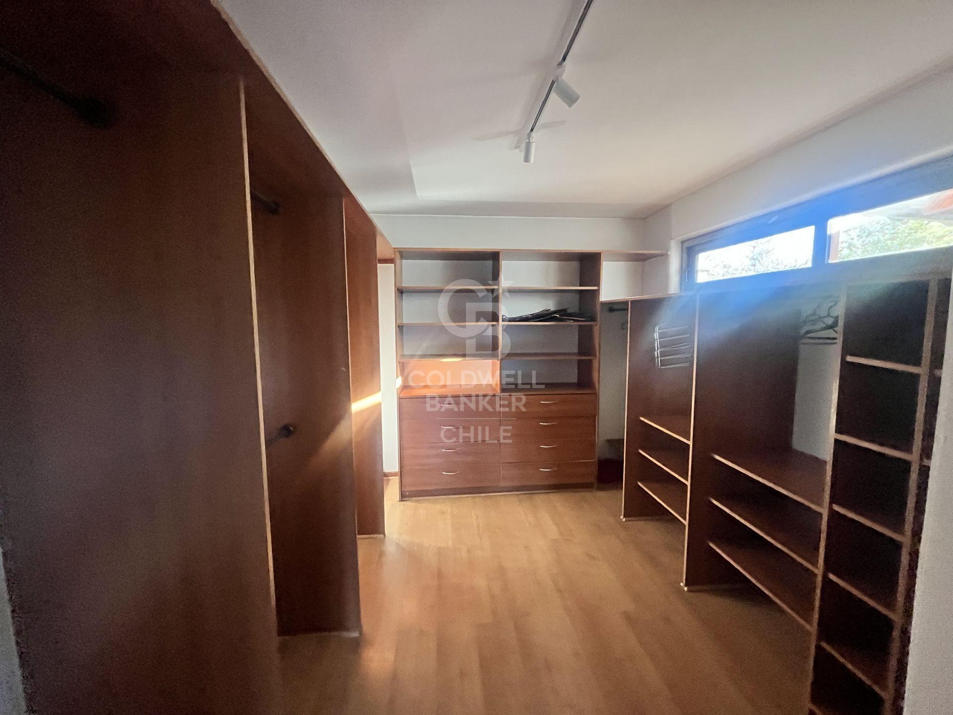 Lo Barnechea, Chile, 6 Bedrooms Bedrooms, ,6 BathroomsBathrooms,Residential,For Sale,1838824