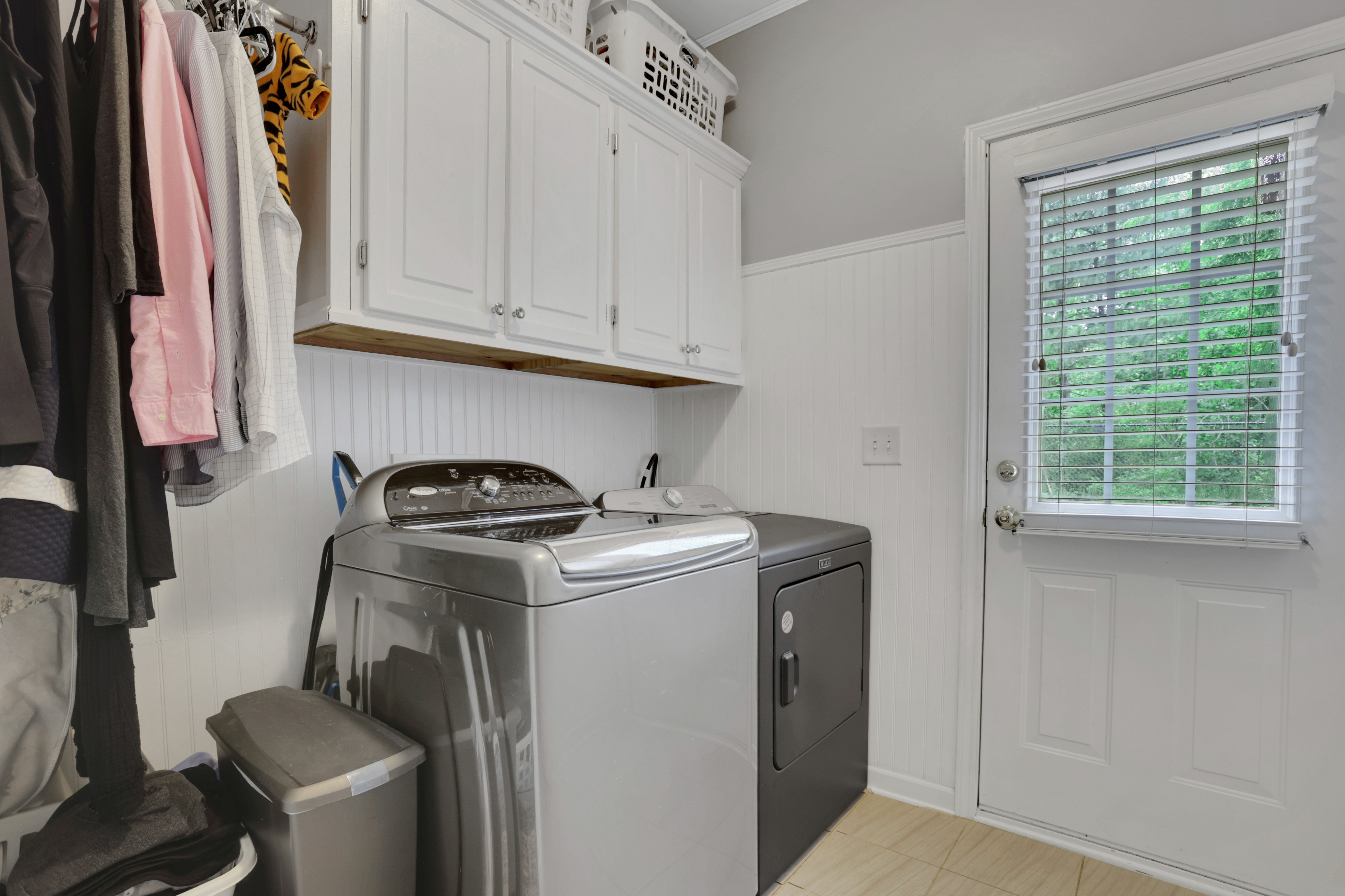  Charming Townhome in Desirable Area - 物件實景