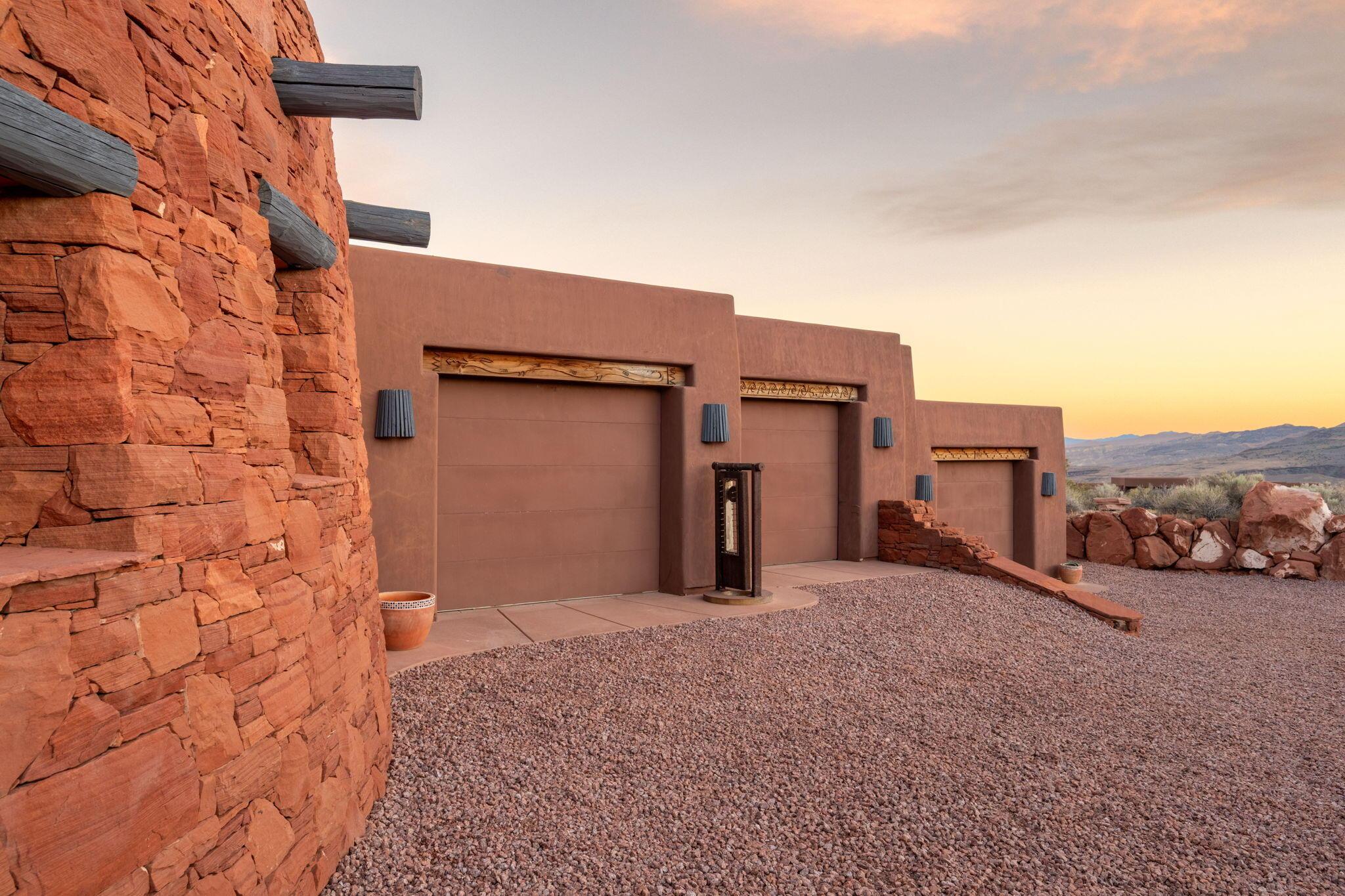 Ivins, Utah, 84738, United States, 3 Bedrooms Bedrooms, ,3 BathroomsBathrooms,Residential,For Sale,2048160