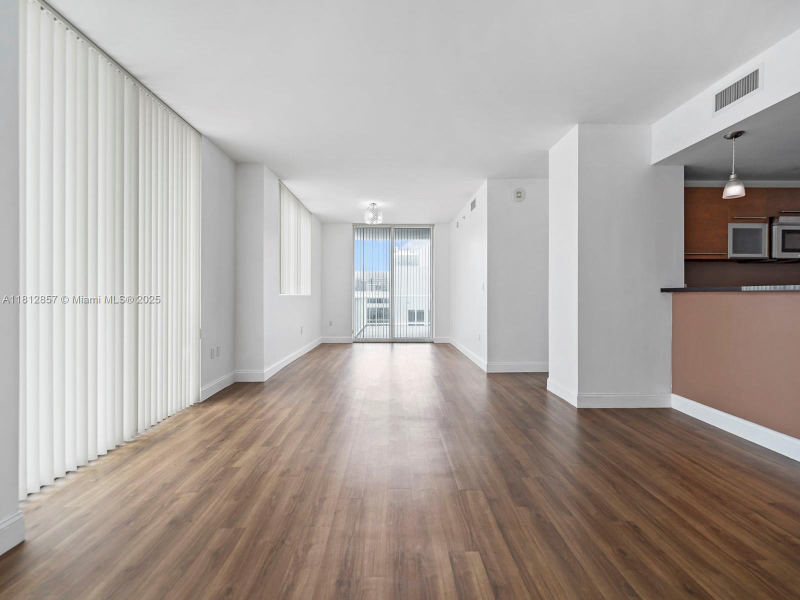 Miami, Florida, 33132, United States, 2 Bedrooms Bedrooms, ,2 BathroomsBathrooms,Residential,For Sale,1838941