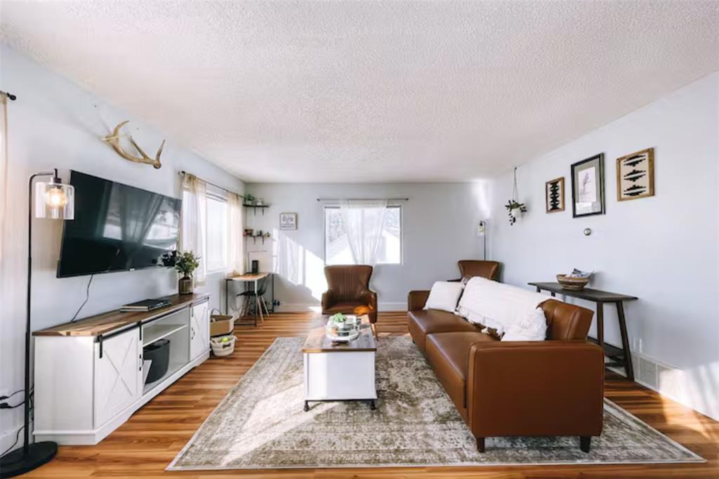 Missoula, Montana, 59801, United States, 3 Bedrooms Bedrooms, ,2 BathroomsBathrooms,Residential,For Sale,1974310