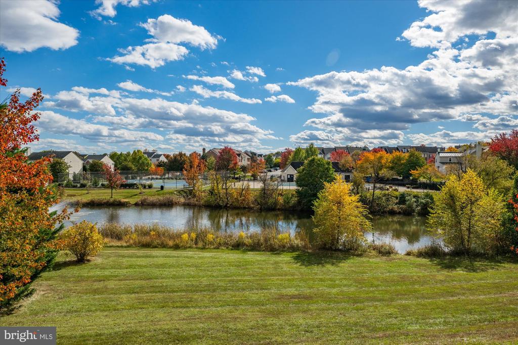 Leesburg, Virginia, 20175, United States, 5 Bedrooms Bedrooms, ,4 BathroomsBathrooms,Residential,For Sale,1987401
