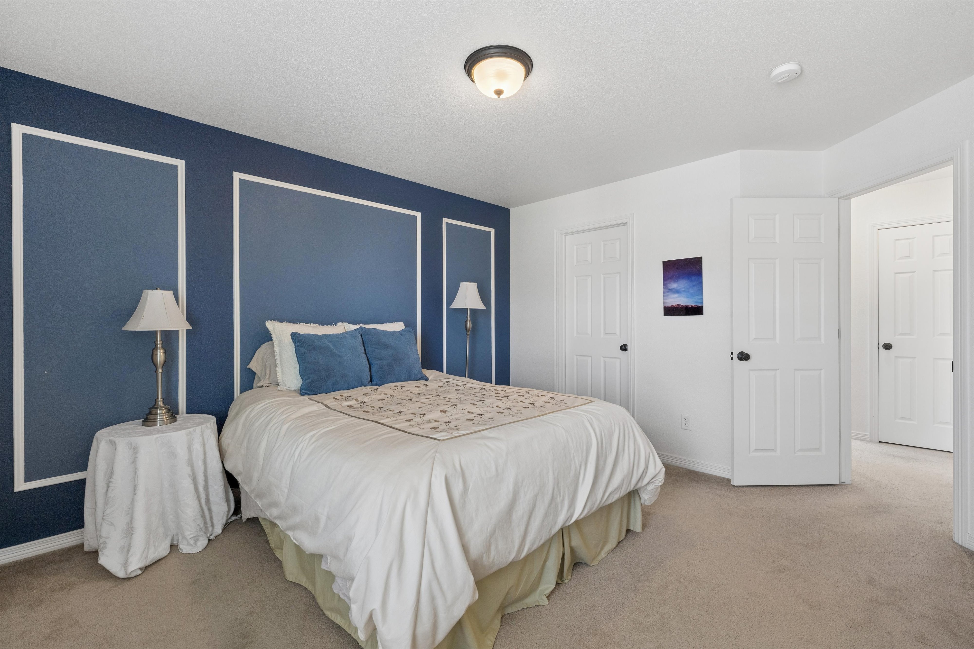  Beautiful 3-Bedroom, 3-Bath Home On A Charming Tree-Lined Street - 物件實景