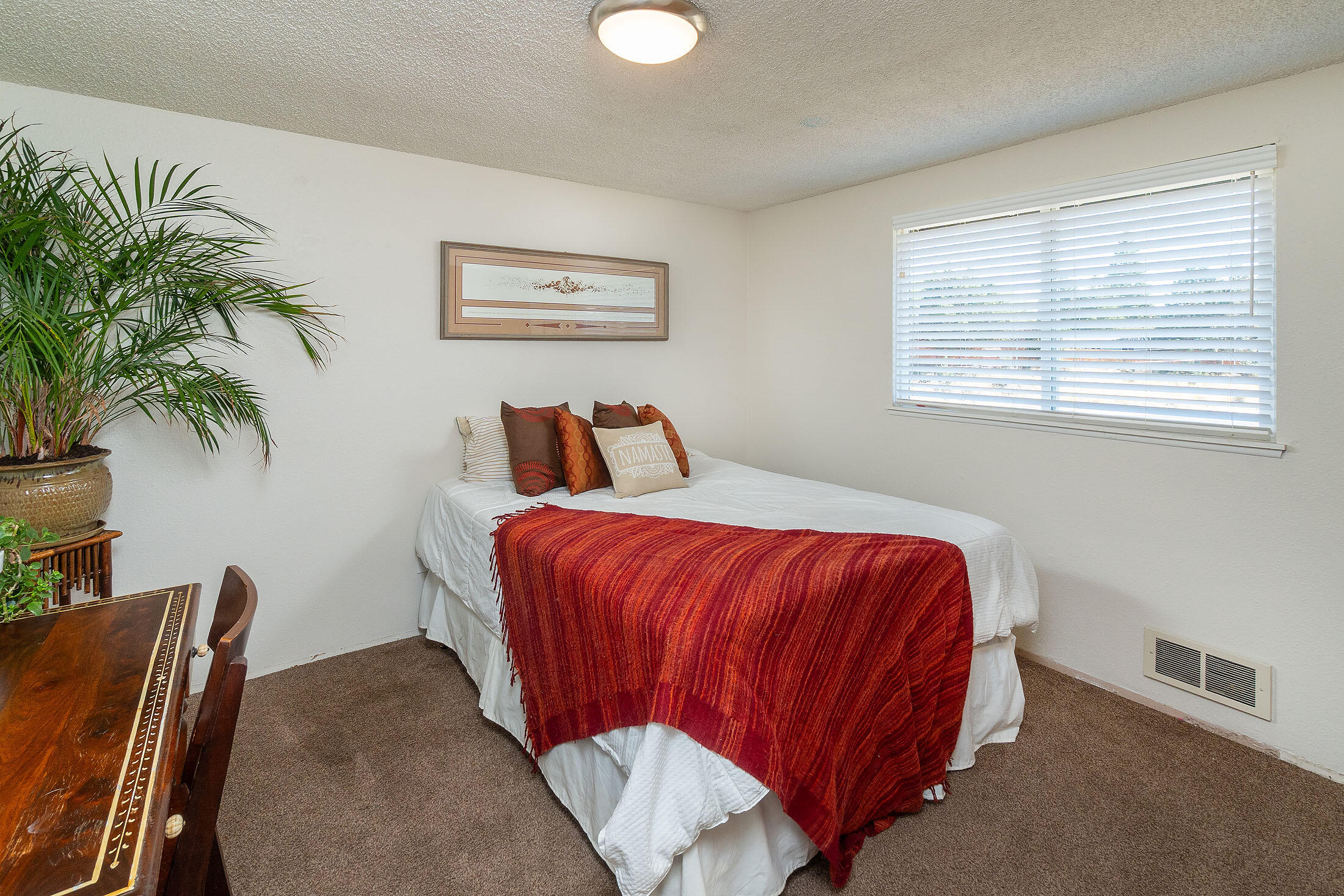 Bend, Oregon, 97701, United States, 3 Bedrooms Bedrooms, ,2 BathroomsBathrooms,Residential,For Sale,1913585