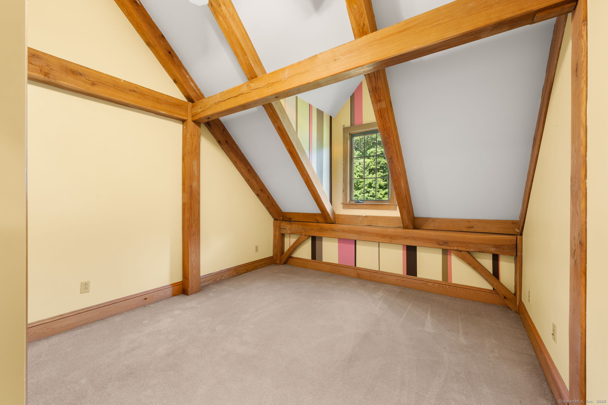 East Lyme, Connecticut, 06333, United States, 4 Bedrooms Bedrooms, ,3 BathroomsBathrooms,Residential,For Sale,1890617