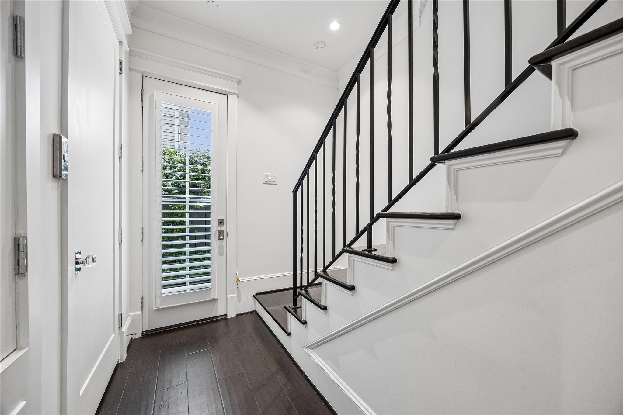  326 W 18th Street - 物件實景