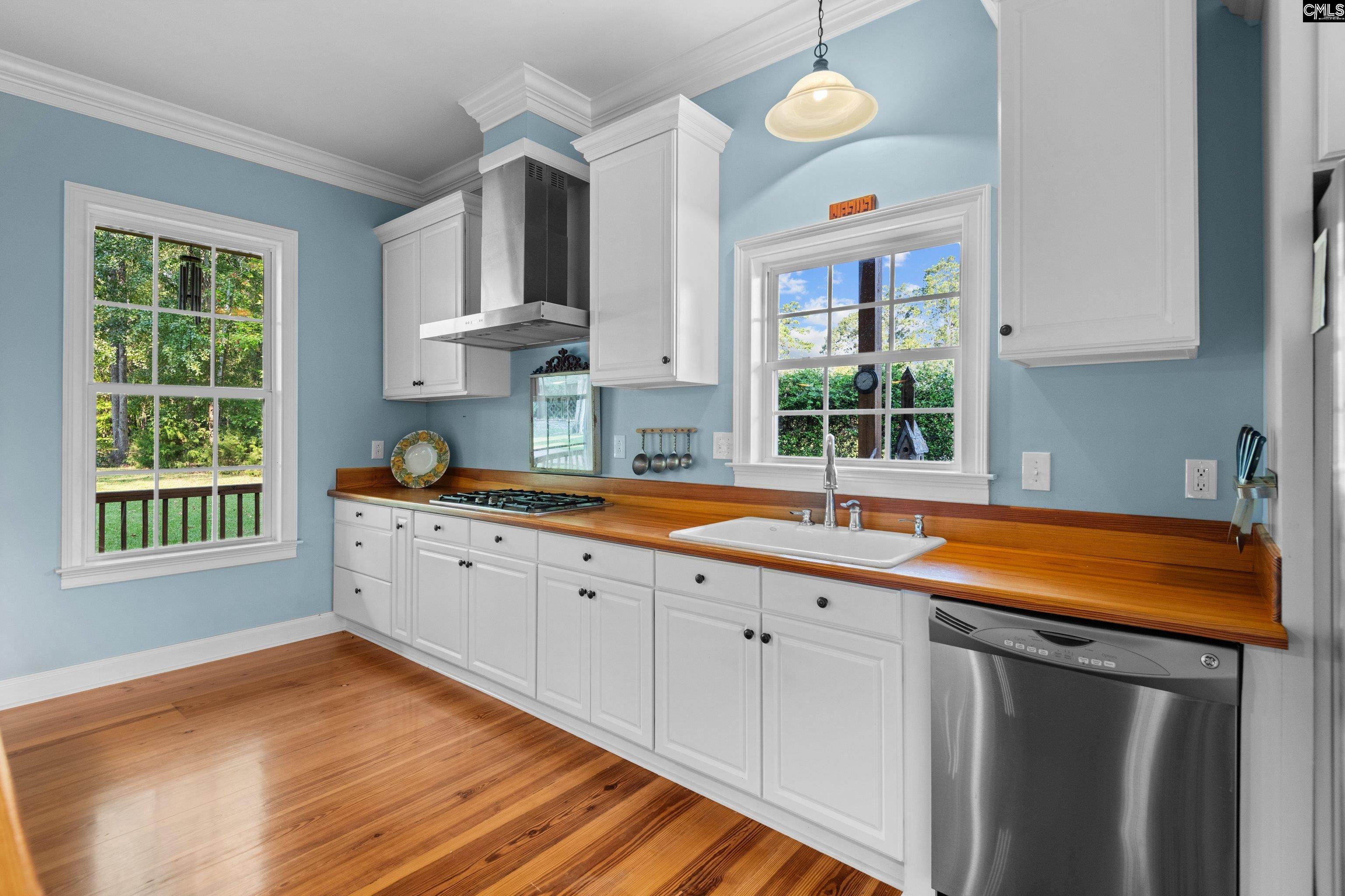Leesville, South Carolina, 29070, United States, 3 Bedrooms Bedrooms, ,3 BathroomsBathrooms,Residential,For Sale,1942991