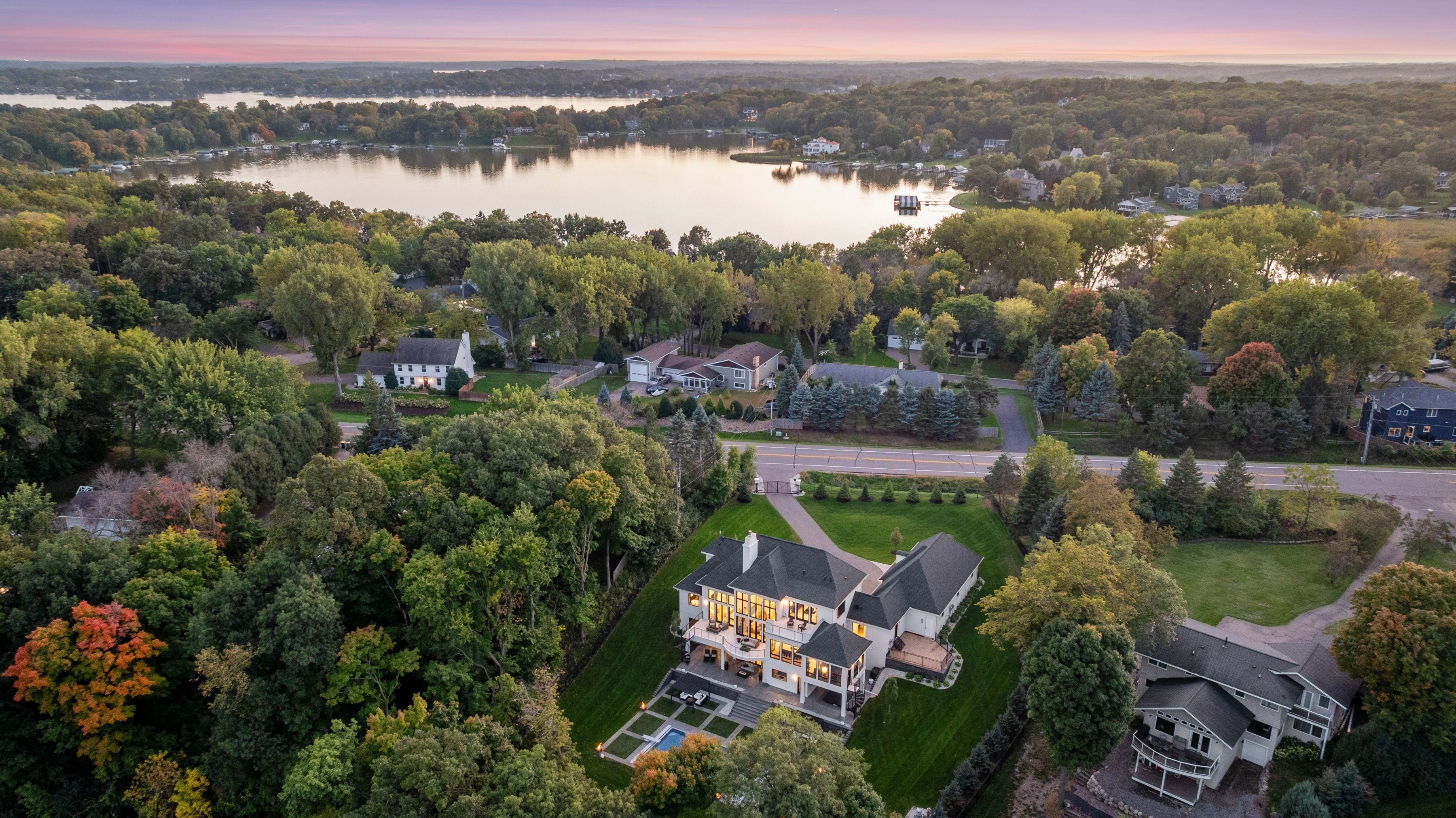  Architectural Excellence Meets Lake Minnetonka Luxury - 物件實景