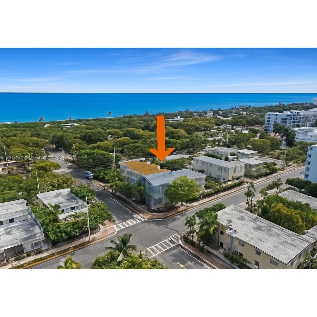 Miami Beach, Florida, 33141, United States, 2 Bedrooms Bedrooms, ,3 BathroomsBathrooms,Residential,For Sale,1993414
