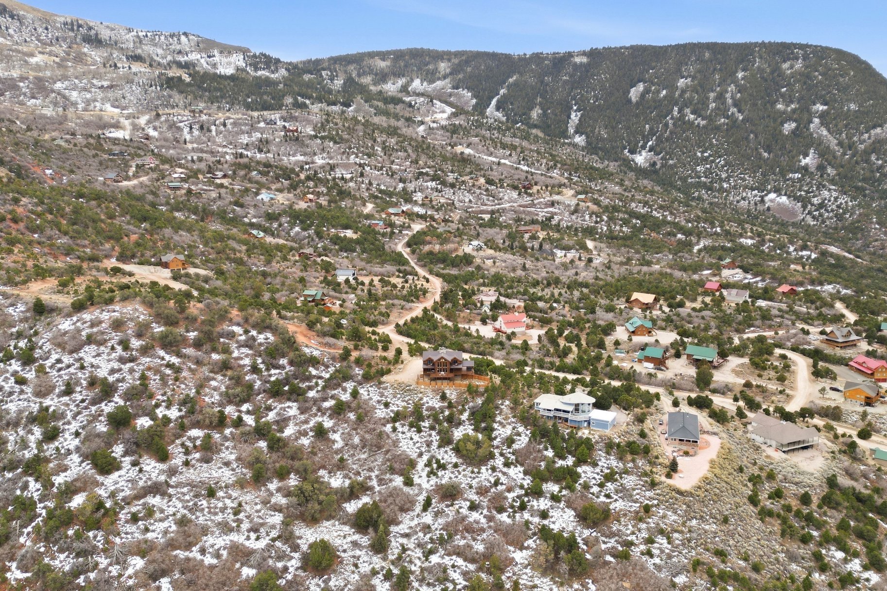  Renovated Log Cabin in Cedar Highlands with Wraparound Deck & Mountain Views - 物件實景