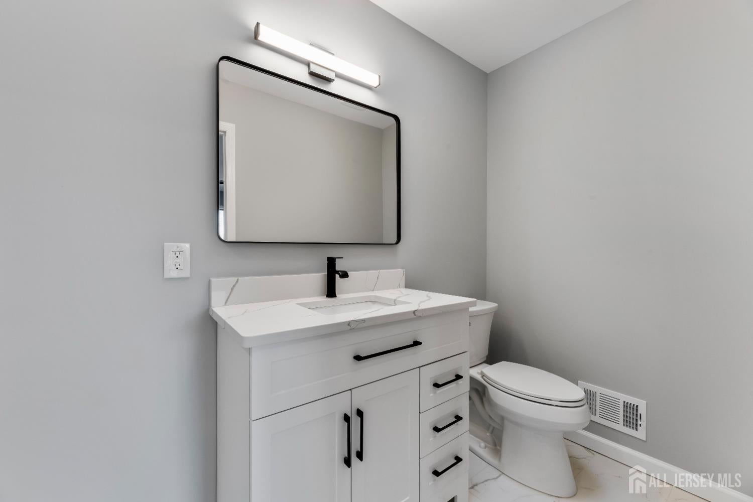 Old Bridge, New Jersey, 08857, United States, 3 Bedrooms Bedrooms, ,3 BathroomsBathrooms,Residential,For Sale,2010346