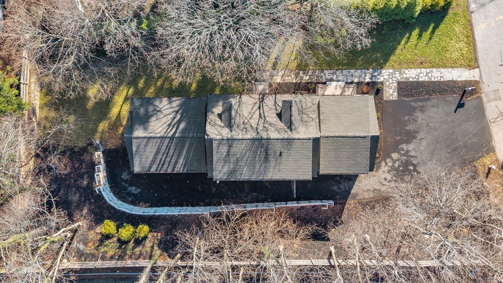 Wellesley, Massachusetts, 02481, United States, 5 Bedrooms Bedrooms, ,5 BathroomsBathrooms,Residential,For Sale,2001745