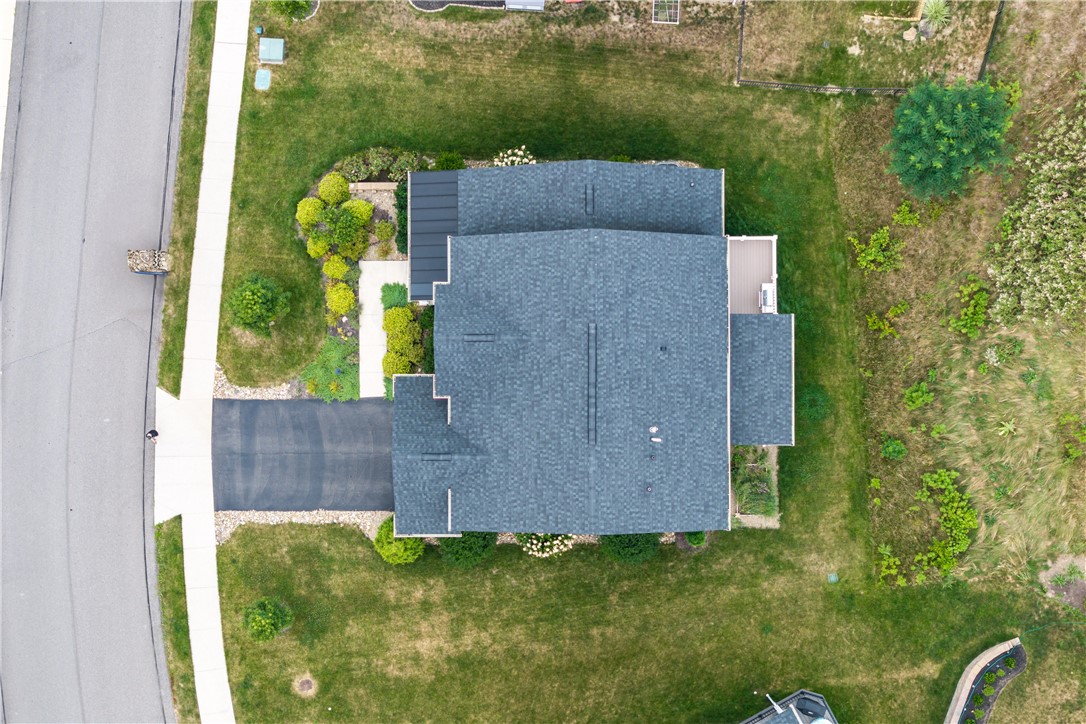 Robinson Twp, Pennsylvania, 15136, United States, 5 Bedrooms Bedrooms, ,4 BathroomsBathrooms,Residential,For Sale,1906122
