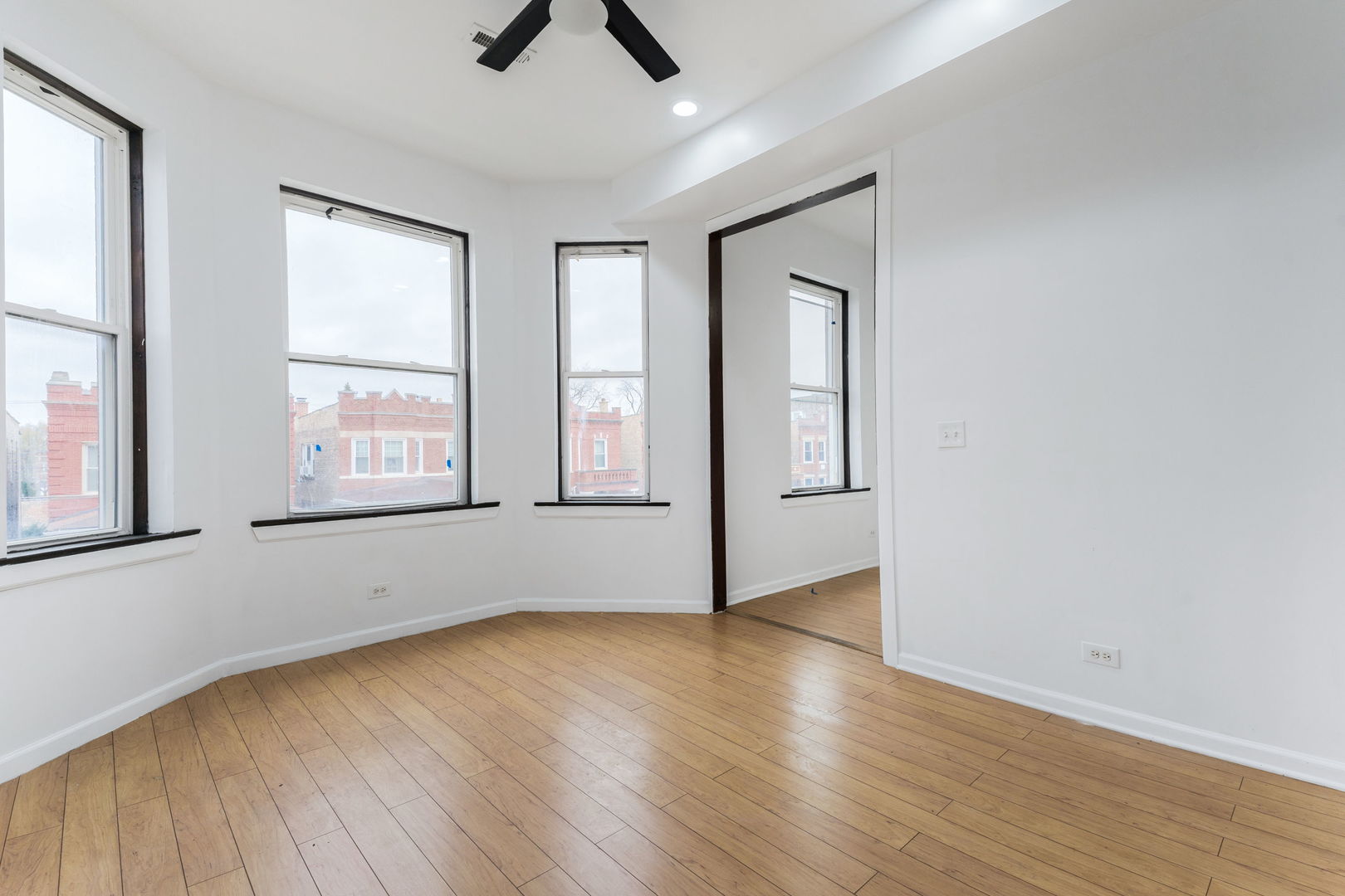 Chicago, Illinois, 60623, United States, 10 Bedrooms Bedrooms, ,Residential,For Sale,1997118