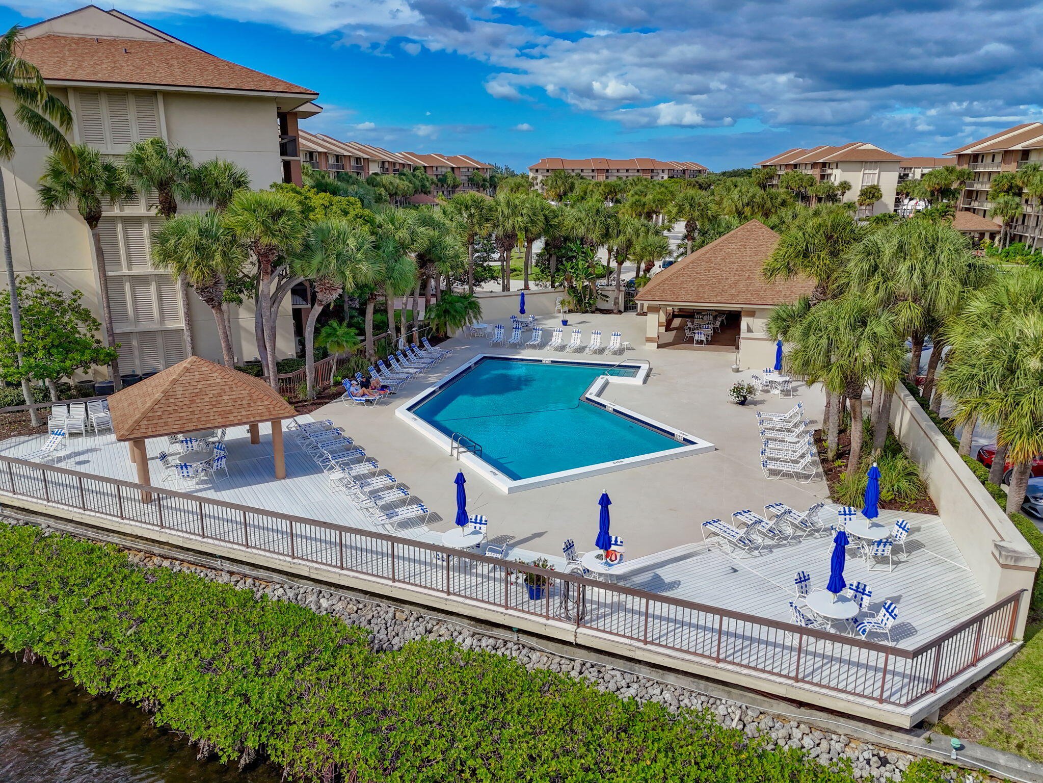 Jupiter, Florida, 33477, United States, 2 Bedrooms Bedrooms, ,2 BathroomsBathrooms,Residential,For Sale,1989274