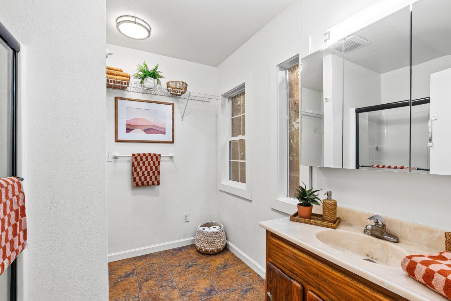 Scotts Valley, California, 95066, United States, 1 Bedroom Bedrooms, ,1 BathroomBathrooms,Residential,For Sale,2002288