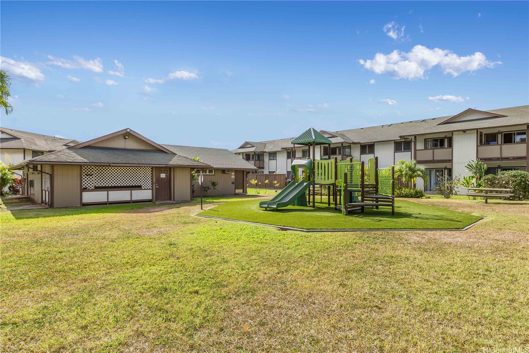 Honolulu, Hawaii, 96818, United States, 2 Bedrooms Bedrooms, ,2 BathroomsBathrooms,Residential,For Sale,1957209