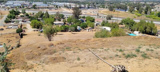 Jurupa Valley, California, 92509, United States, 4 Bedrooms Bedrooms, ,3 BathroomsBathrooms,Residential,For Sale,1890131
