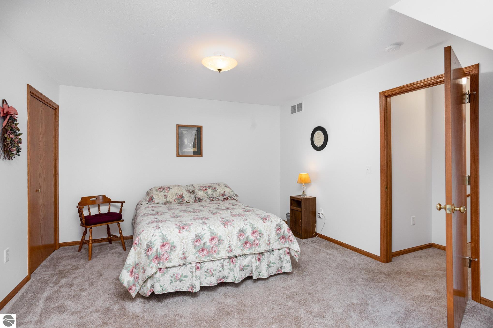 Harrison, Michigan, 48625, United States, 5 Bedrooms Bedrooms, ,4 BathroomsBathrooms,Residential,For Sale,1916275