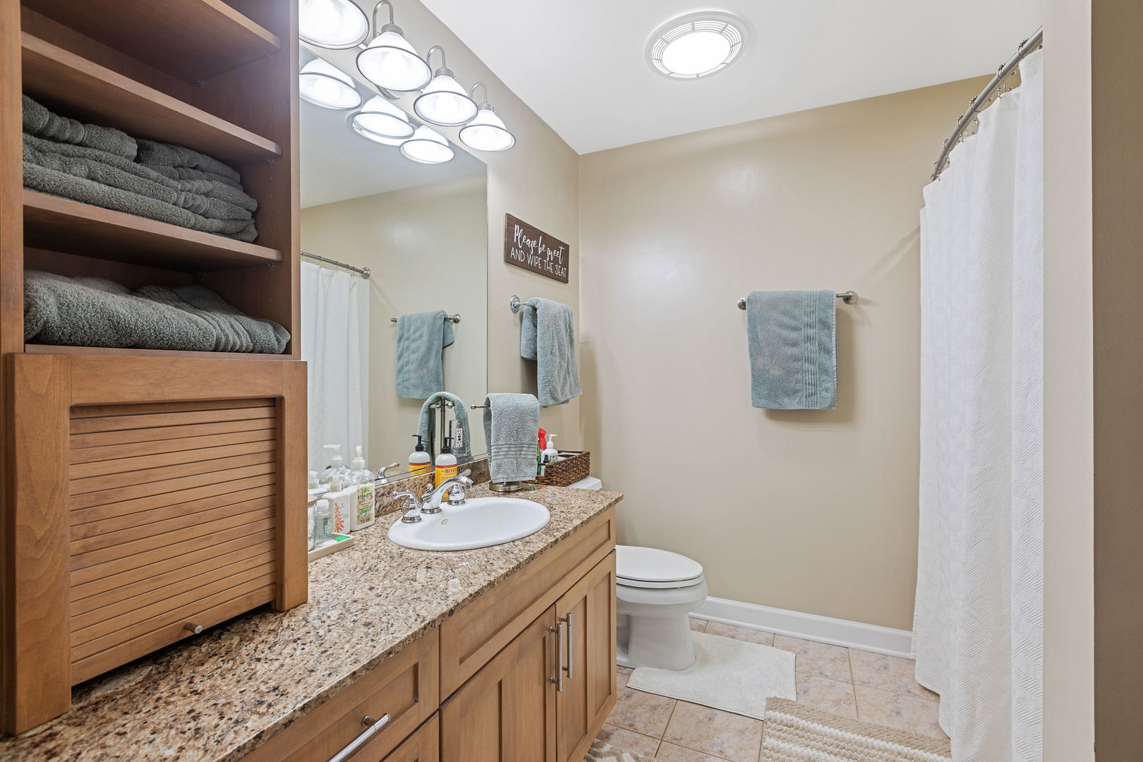 Spring Grove, Illinois, 60081, United States, 4 Bedrooms Bedrooms, ,4 BathroomsBathrooms,Residential,For Sale,1906702