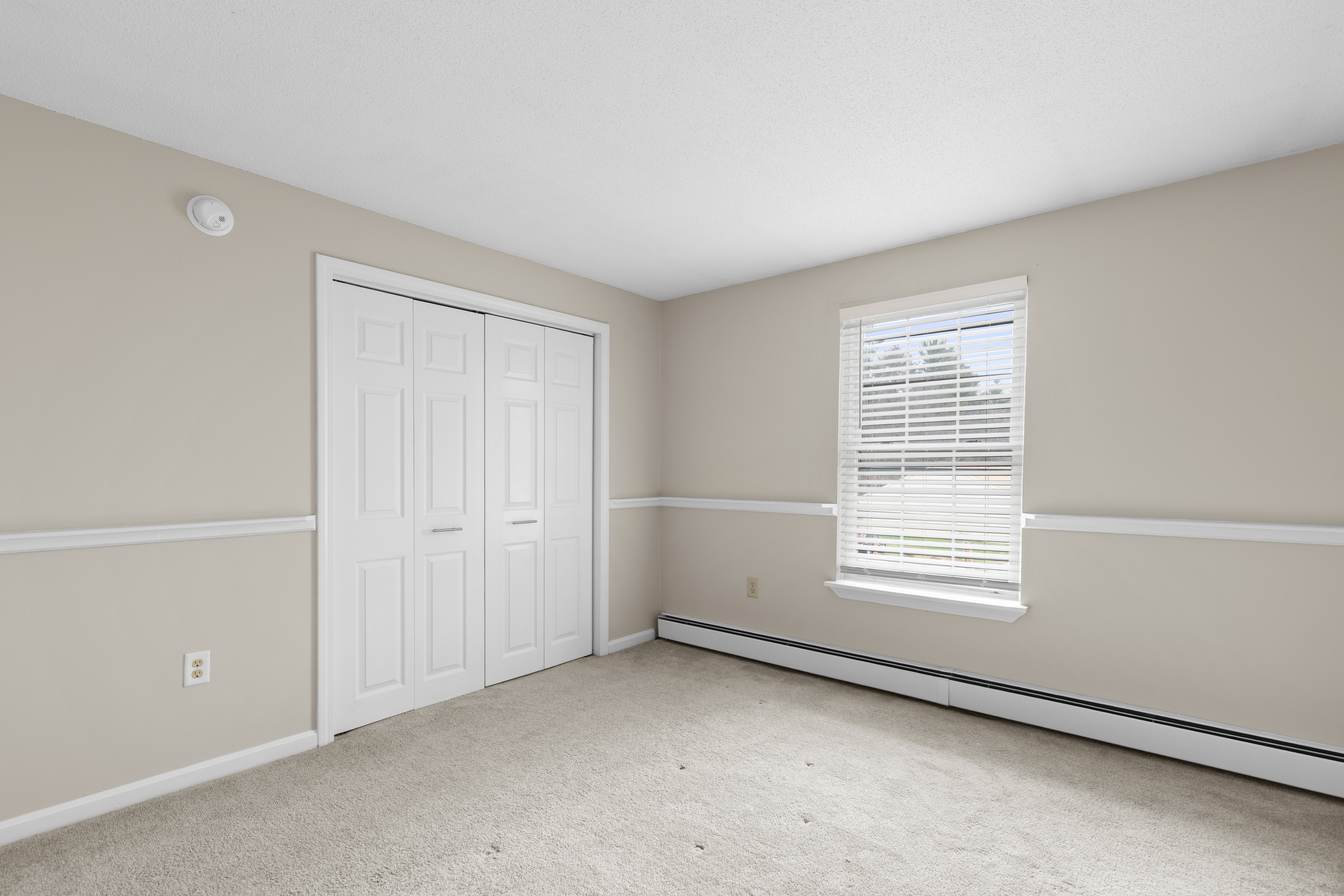  209 White Cedar Boulevard, Portsmouth, NH, 03801 - 物件實景