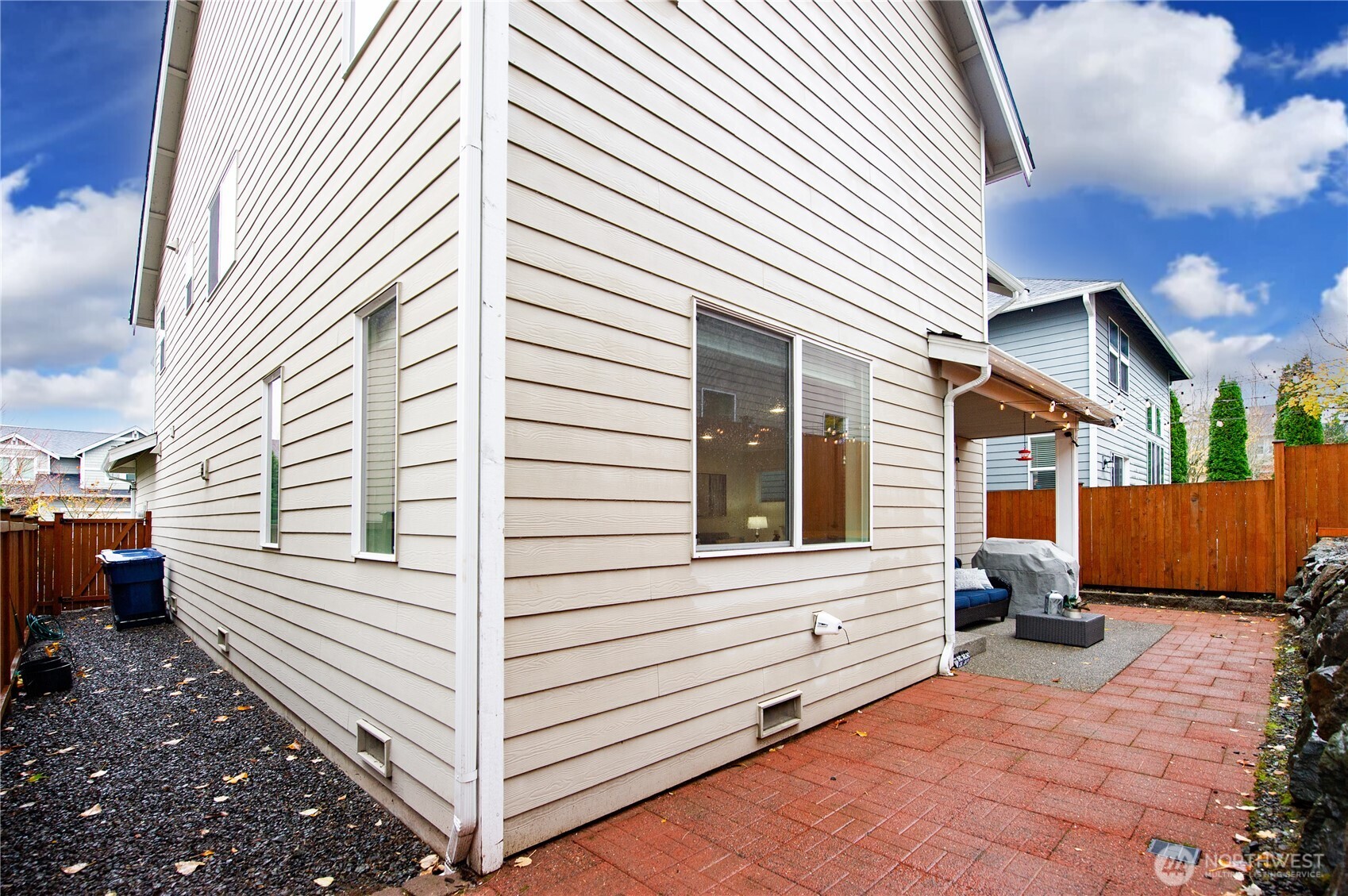 Bothell, Washington, 98012, United States, 3 Bedrooms Bedrooms, ,3 BathroomsBathrooms,Residential,For Sale,1987399