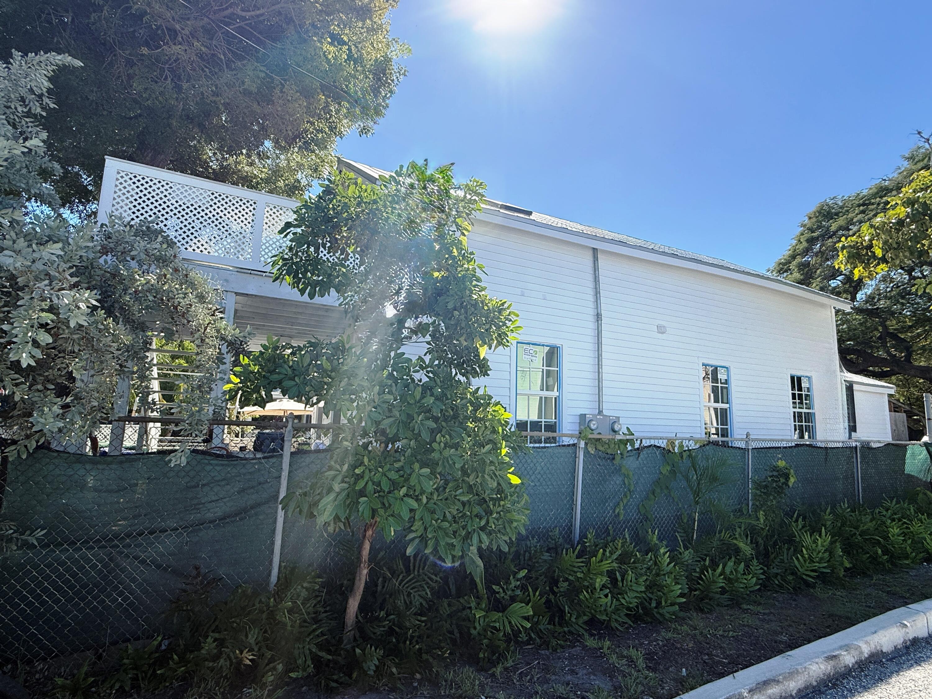 KEY WEST, Florida, 33040, United States, 3 Bedrooms Bedrooms, ,2 BathroomsBathrooms,Residential,For Sale,1992088