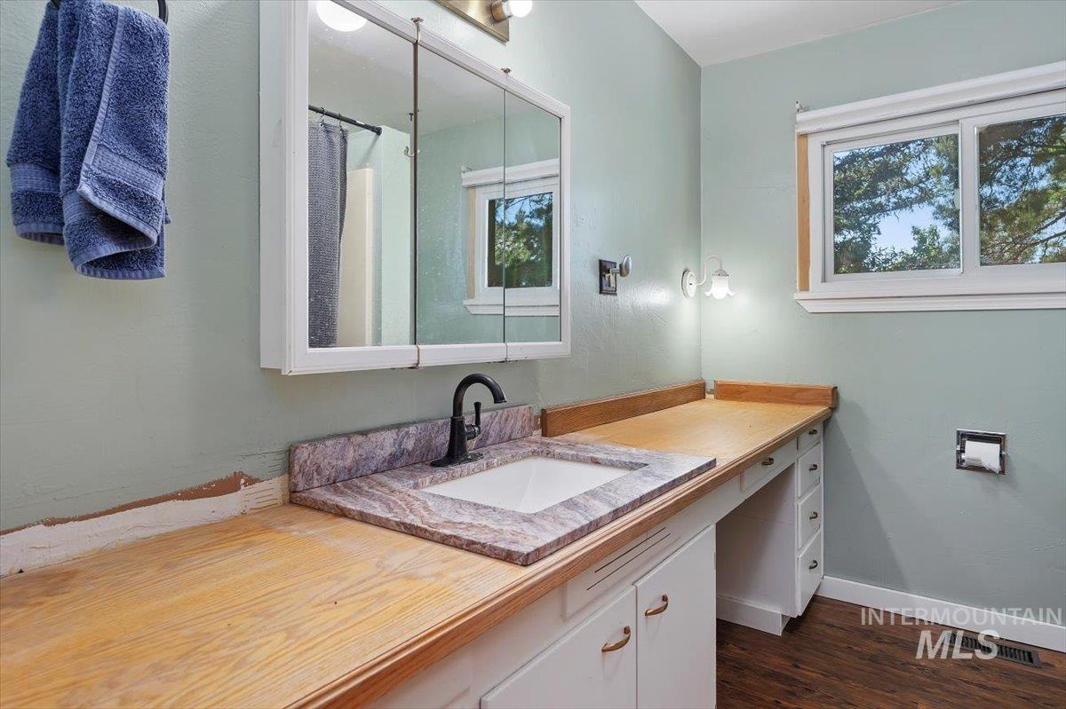 Jerome, Idaho, 83338, United States, 3 Bedrooms Bedrooms, ,3 BathroomsBathrooms,Residential,For Sale,1903598