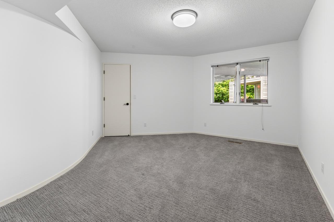 Minnetonka, Minnesota, 55305, United States, 3 Bedrooms Bedrooms, ,2 BathroomsBathrooms,Residential,For Sale,1903337