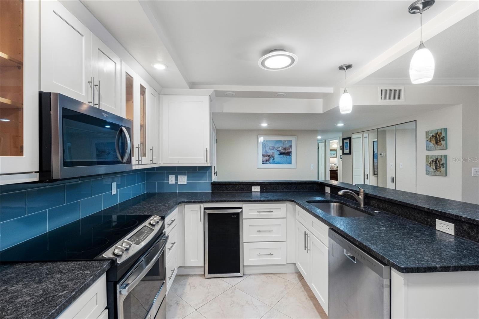 CLEARWATER BEACH, Florida, 33767, United States, 2 Bedrooms Bedrooms, ,2 BathroomsBathrooms,Residential,For Sale,1990793