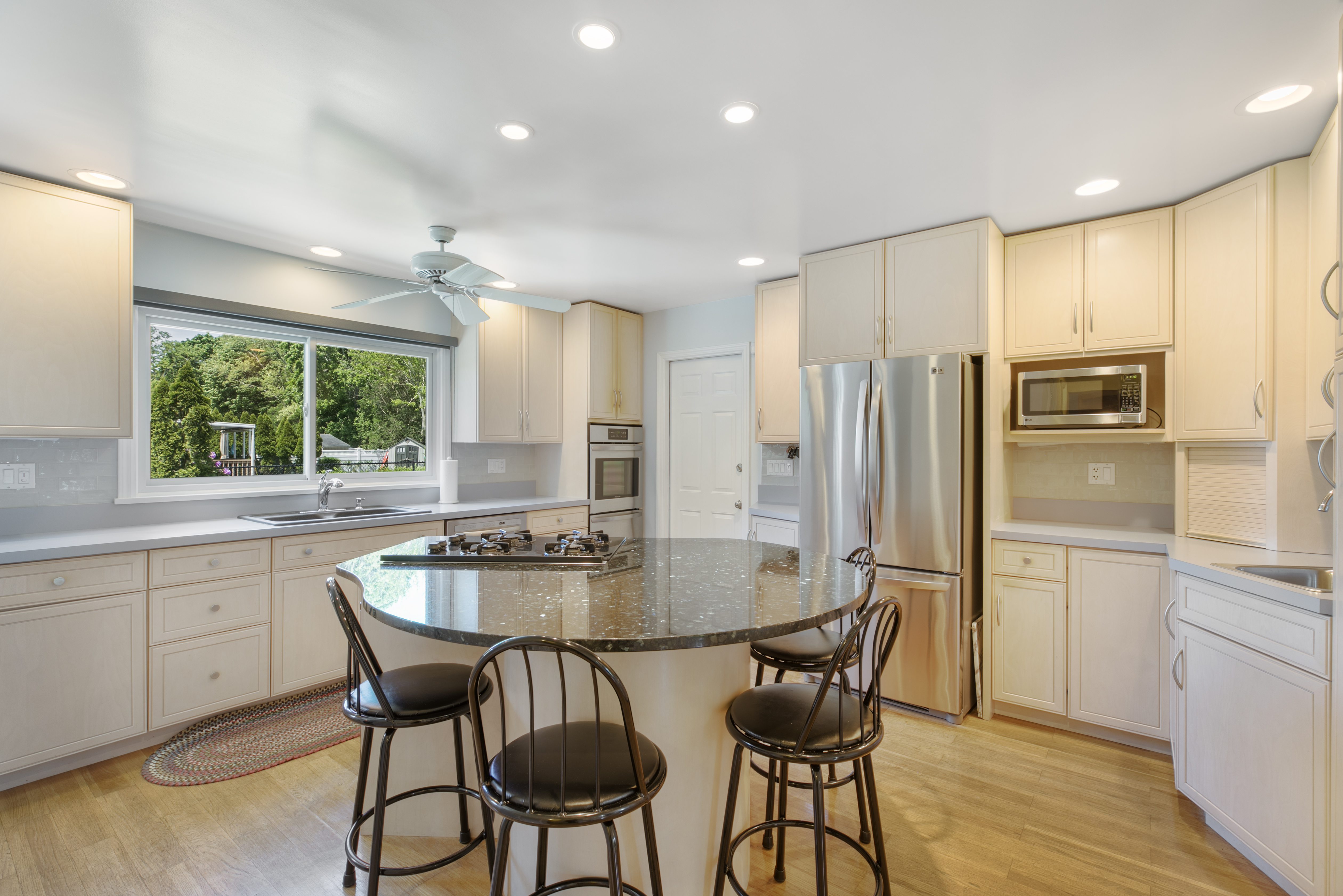 Greenport, New York, 11944, United States, 3 Bedrooms Bedrooms, ,3 BathroomsBathrooms,Residential,For Sale,2049446